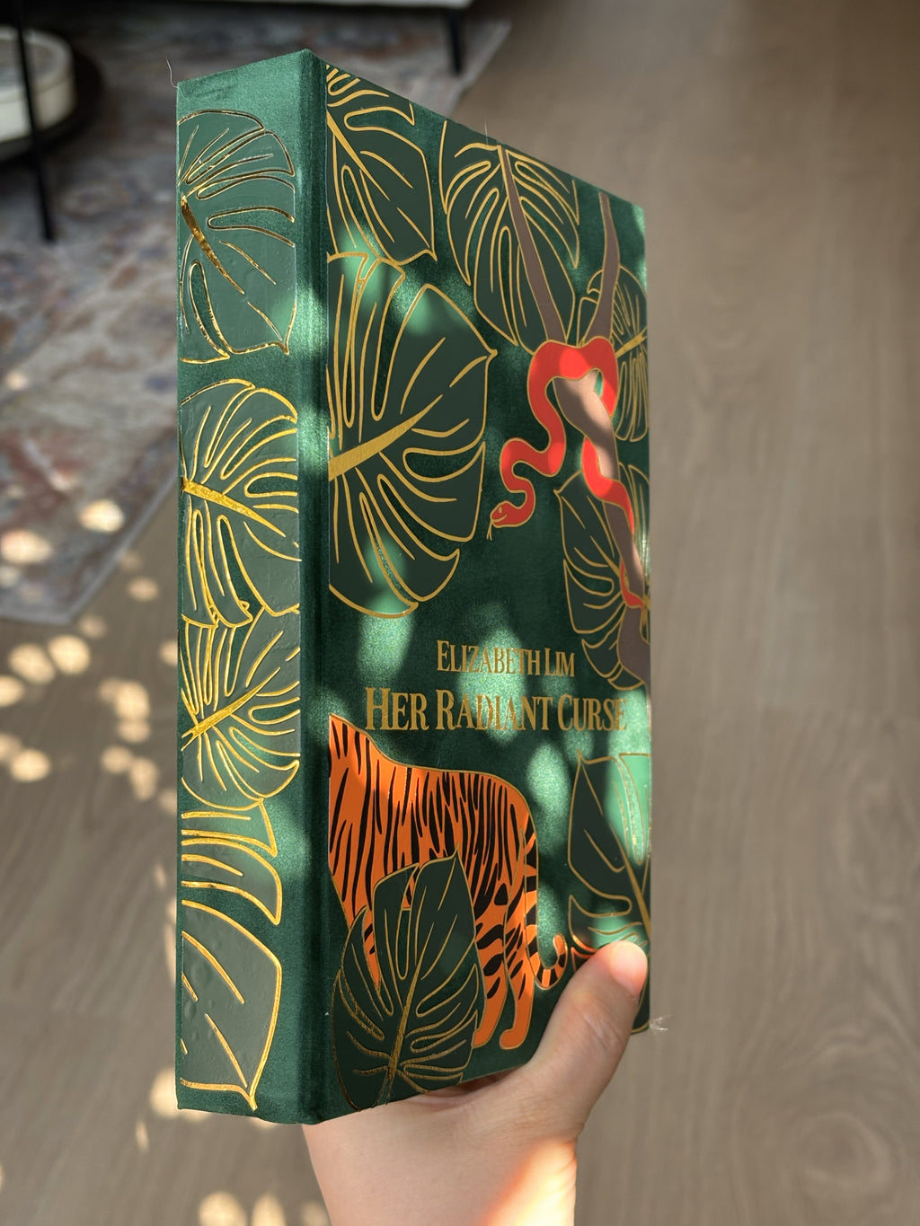 Her Radiant Curse Special Edition Rebind Elizabeth Lim