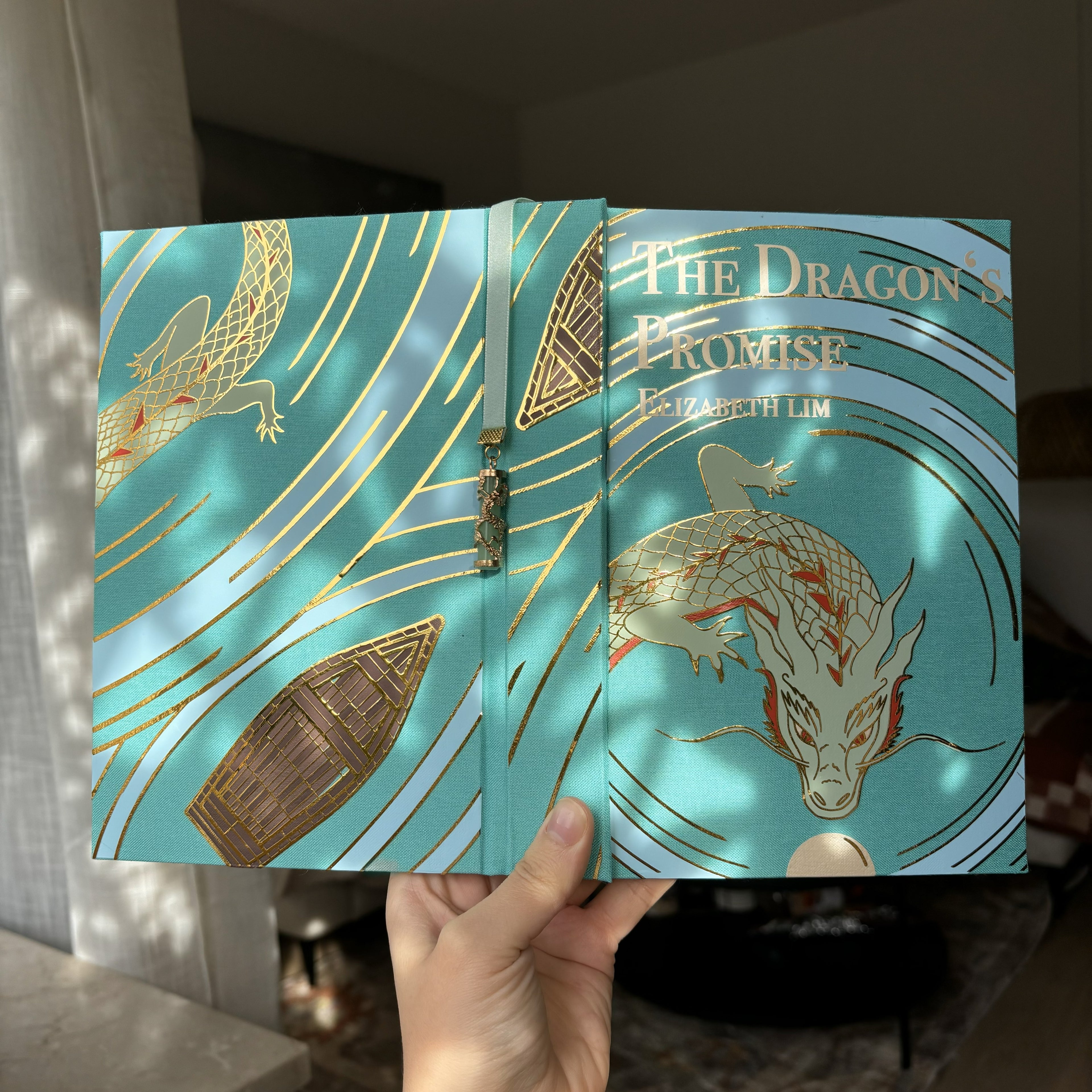 Six Crimson Cranes and the Dragons Promise Special Edition Rebind Elizabeth Lim